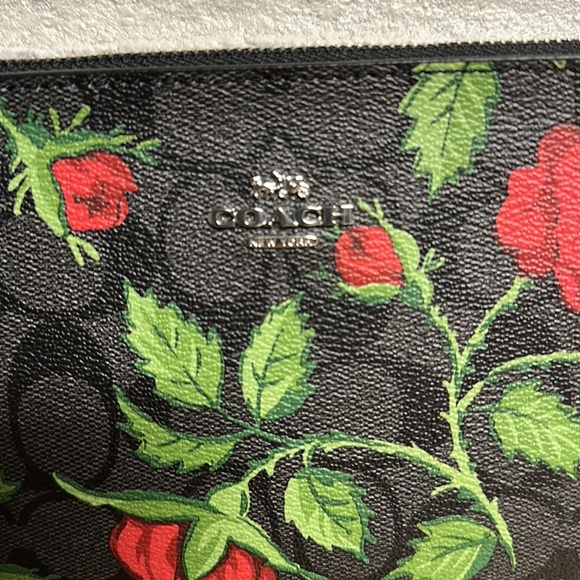 NWT Coach CC911 Pouch Trio In Mix Print (floral rose) - Picture 2 of 7